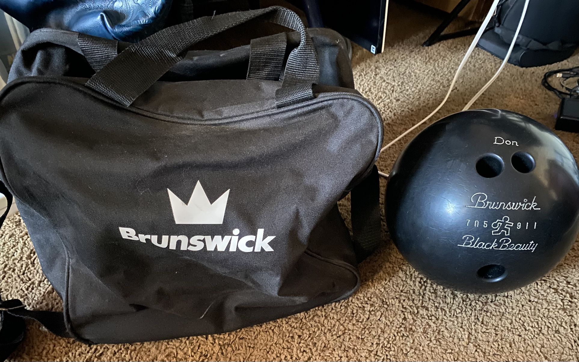 (Used) Brunswick Black Beauty Bowling Ball