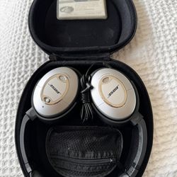Bose QC15 Noise Cancelling Headphones 
