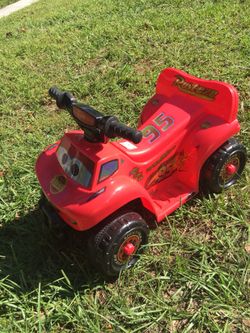 Lighting McQueen ride on toy