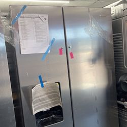 New Scratch And Dent Whirlpool 25 Cu Fr Stainless Steel Side By Side Fridge. 1 Year Warranty 