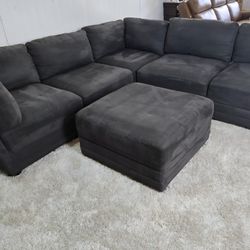 Gray Thomasville Modular 6 Piece Sectional Couch with Ottoman