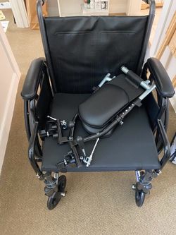 Drive Black Wheelchair with Leg Rest Attachment