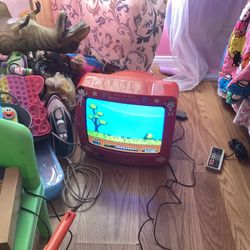 Nintendo NES Console With Cables 1 Game 2 Controller And Zapper 