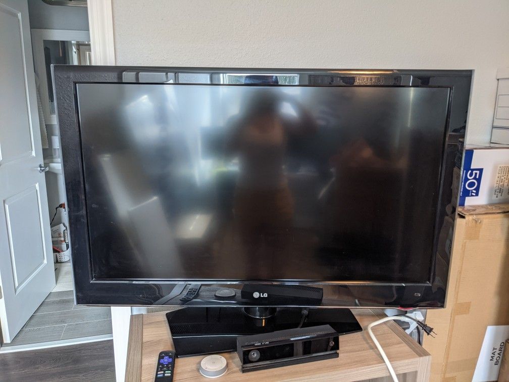 LG TV 42LD520 Full High Definition | Great Condition