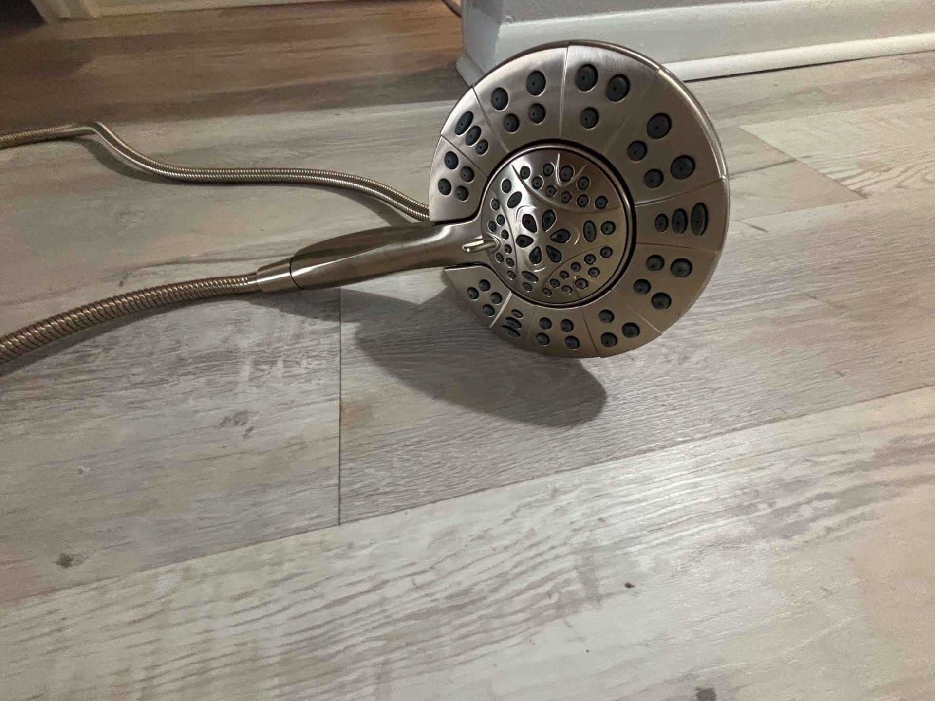 DELTA SHOWER HEAD