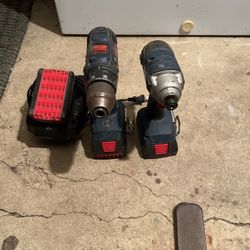 Bosch Drills With 3 Batteries And Charger