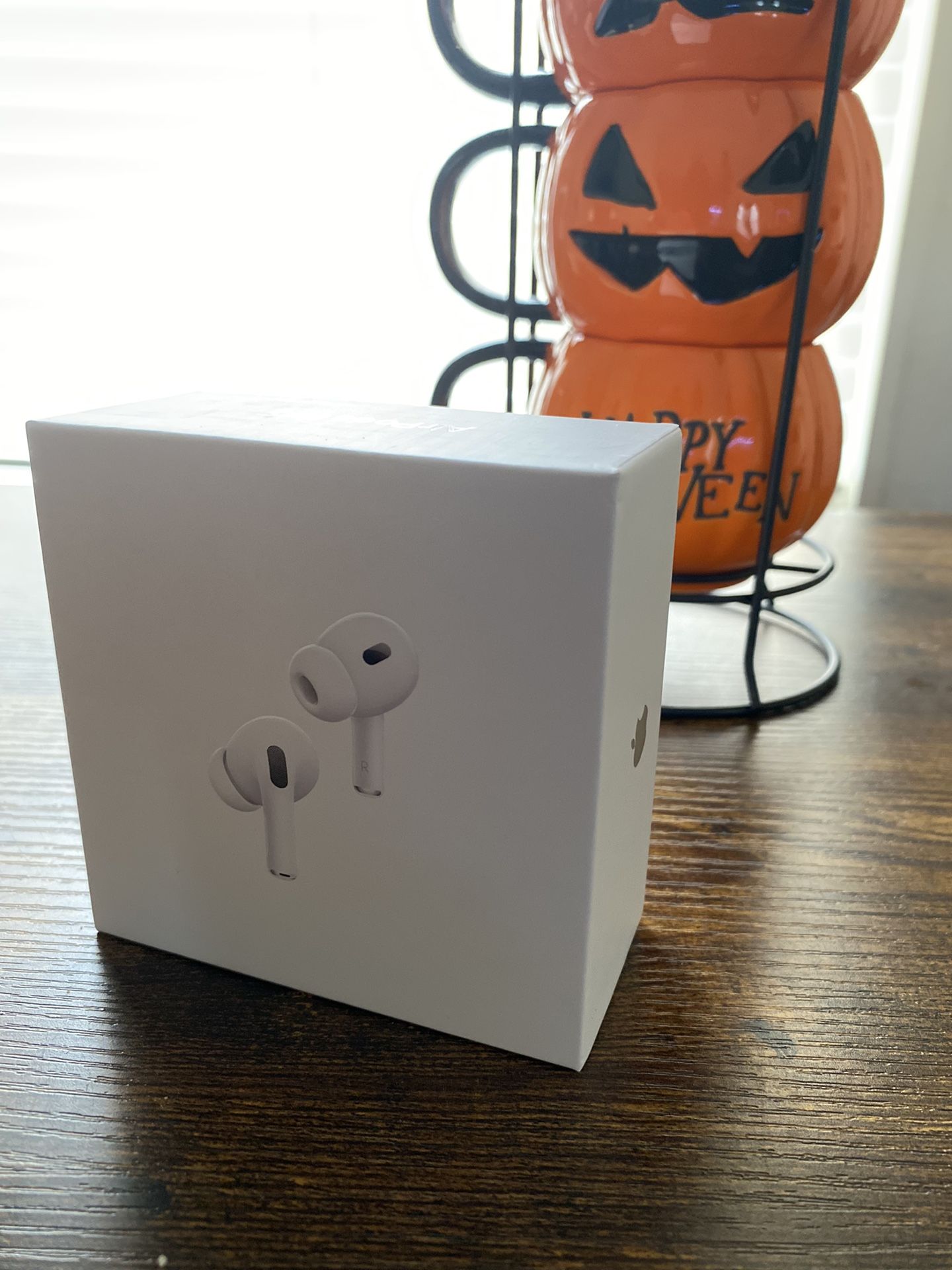Apple AirPods Pro (2nd generation) with MagSafe Charging Case (USB-C) 