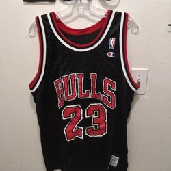 VINTAGE CHAMPION CHICAGO BULLS JORDAN JERSEY