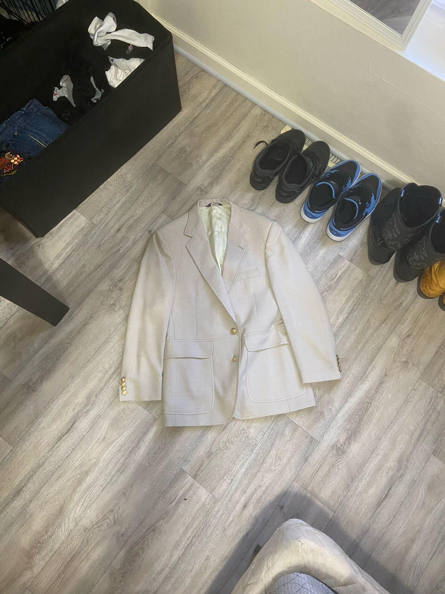 Cream Suit Jacket Size 40s