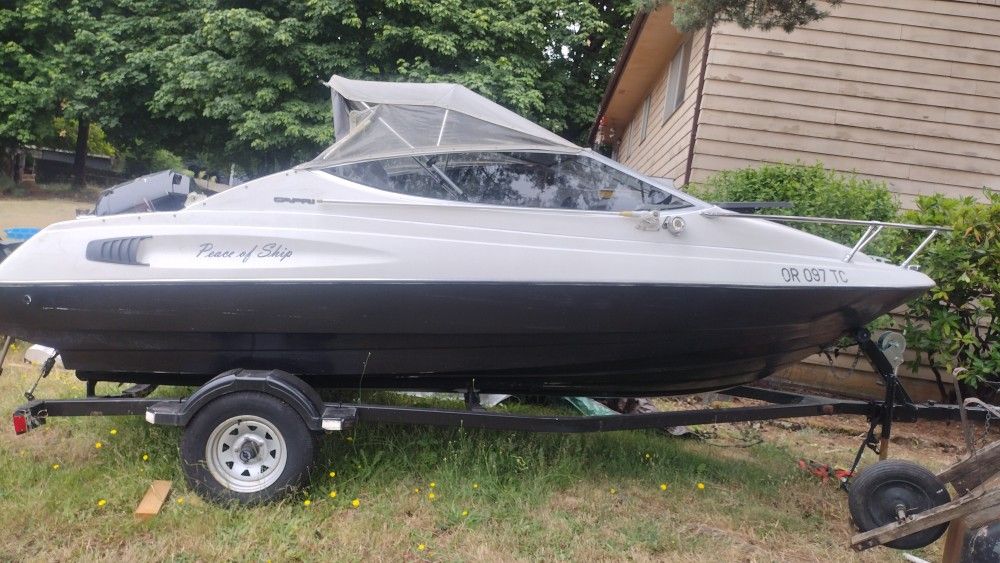91 Bayliner Capri Cuddy Cabin  