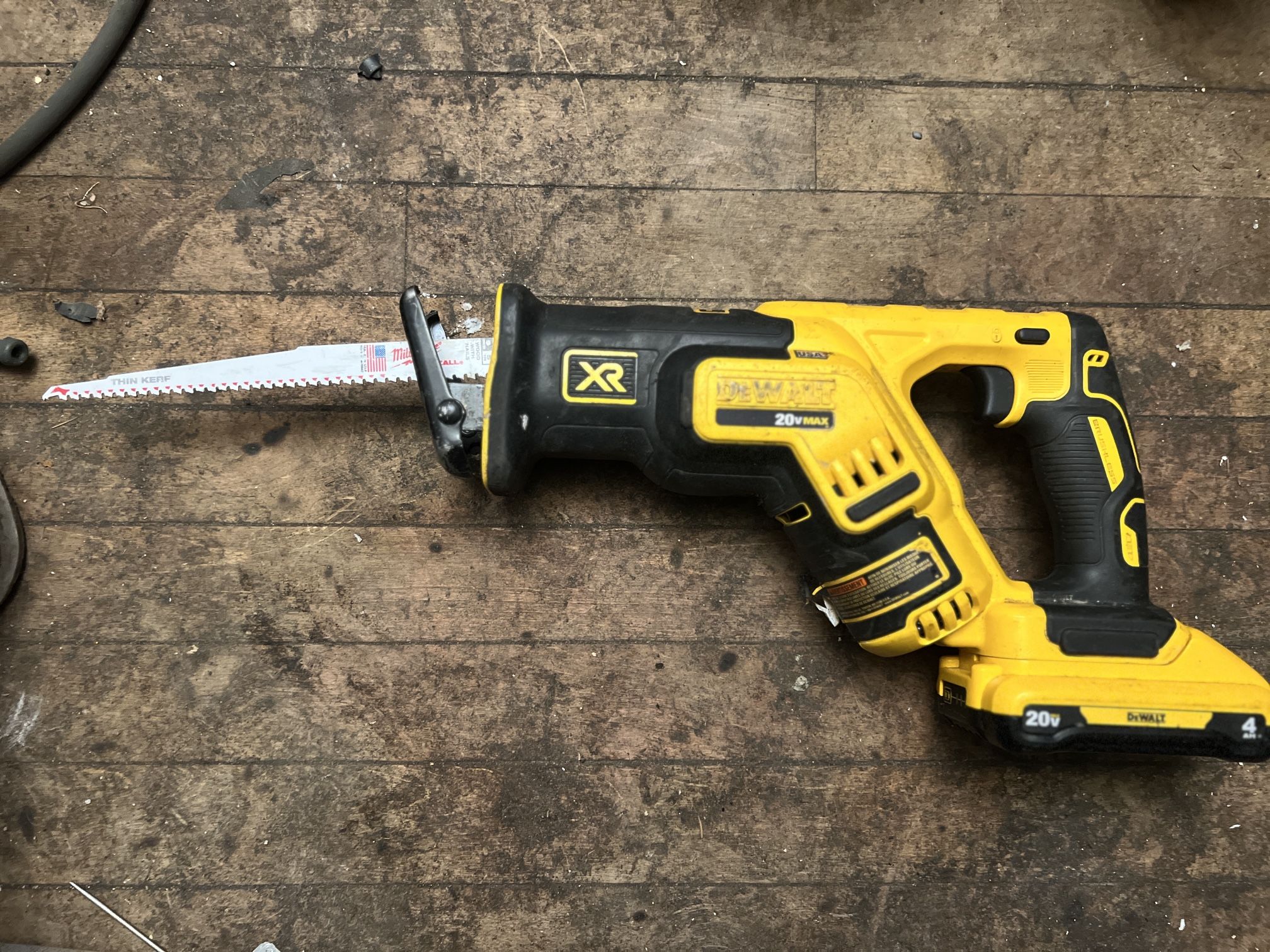 DeWalt XR Variable Speed Sawzall/Reciprocating Saw W/ Battery