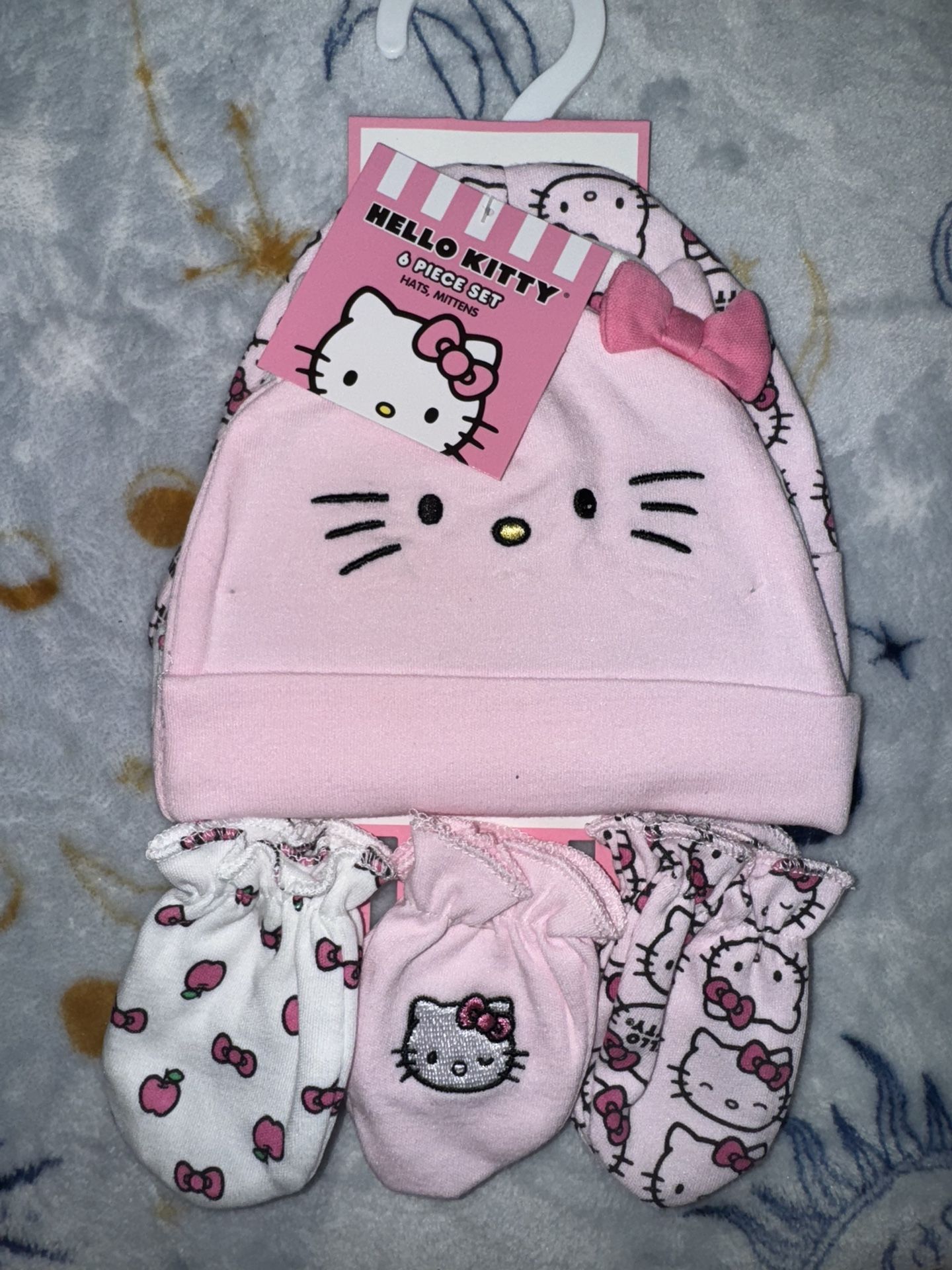 Hello Kitty Babygirl 6pc set NWT