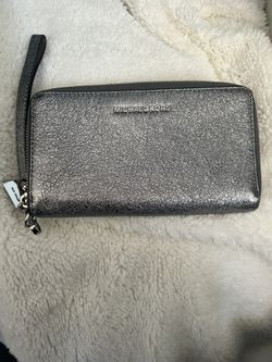 Catera Michael Kors $ 25