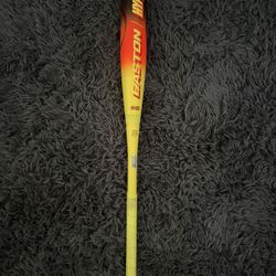 LIKE NEW!! 2026 Easton Hype Fire BBCOR Adult Baseball Bat Yellow/Red/Black 33" 30oz. 
