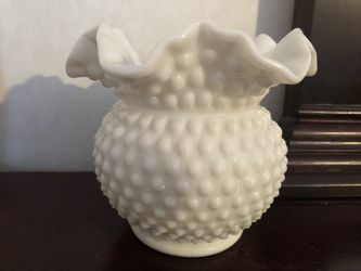 Large Fenton White Milk Glass Bud Antique Vase Art Glass