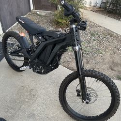 2024 Surron - Good Condition - Ready To Ride