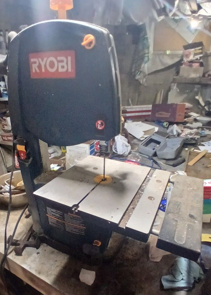 Ryobi 2.5 Amp Band Saw