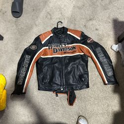 Harley-Davidson Leather Jacket Large Fits Cropped 5’8 
