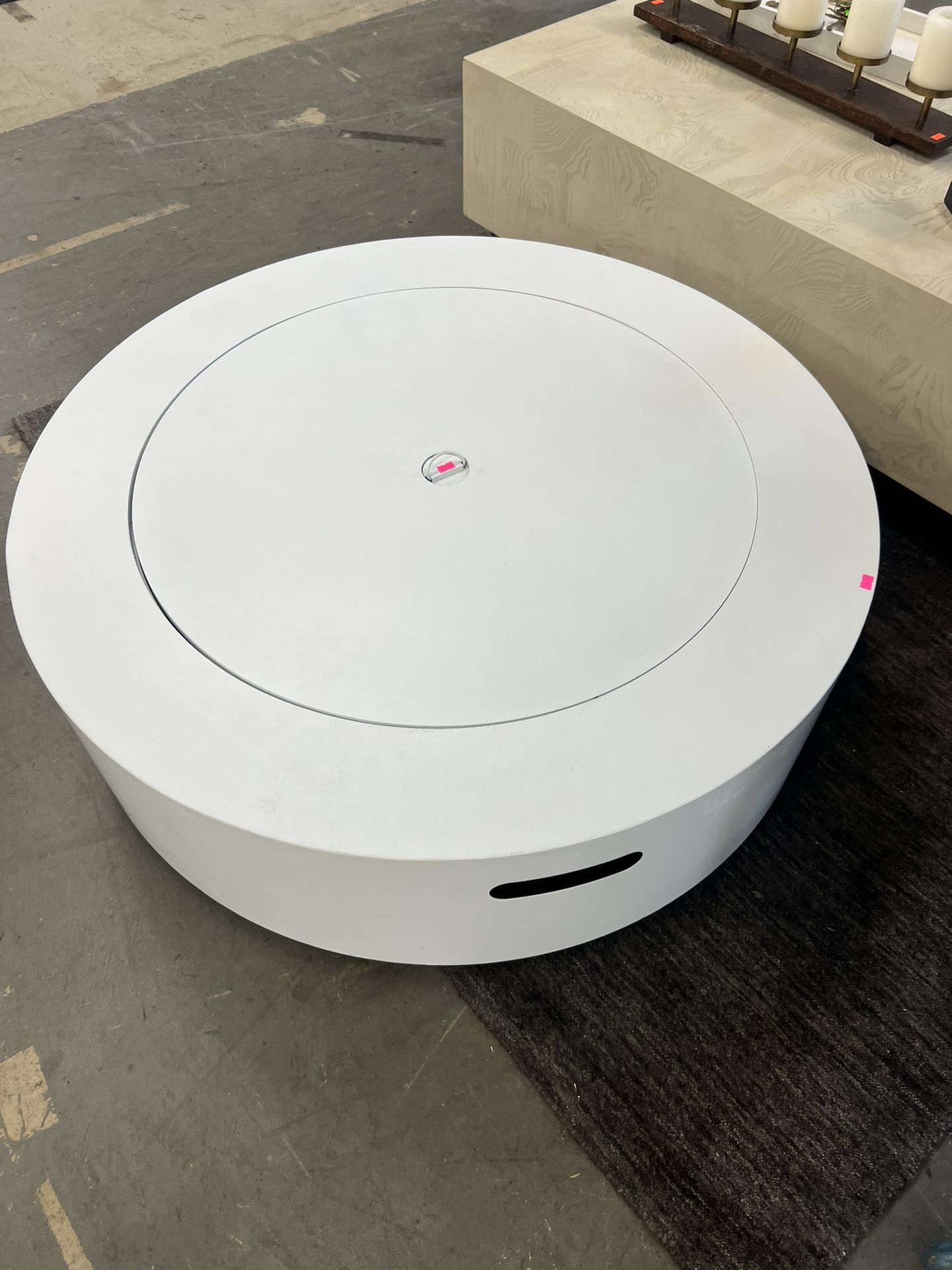 Queer Eye Finley Fire Pit 30“ In Classic White