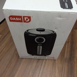DASH Air Fryer 