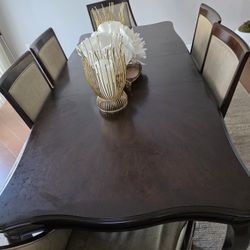 Used Dining Table That Seats 6, With Little Imperfections 