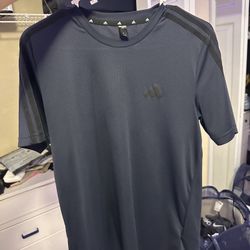 adidas Men's Dark Gray Lightweight Breathable Short Sleeve Gym T-Shirt