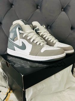 MENS JORDAN 1 GREY SIZE 8.5