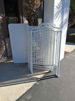 Free white Baby Crib and Mattress