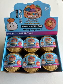 Squishy Bun Mystery Dumpling (Regular and Glitter)