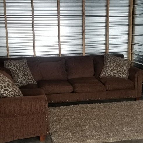 Sectional l Shaped Couch Robert Michaels Excellent condition 
