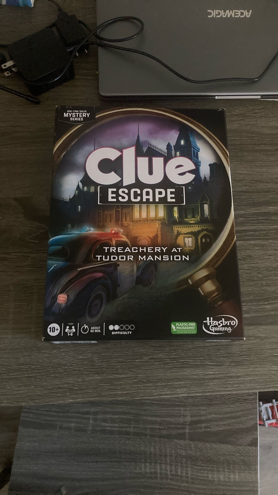 Clue escape board game