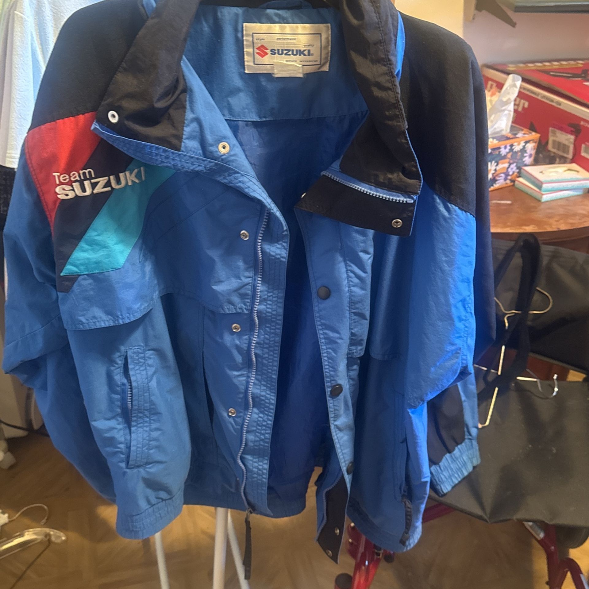 team suzuki wind breaker lg