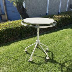 Solid Table With Wheels  