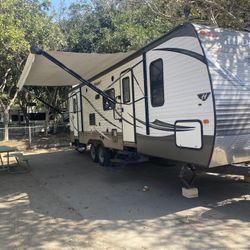 Keystone Bunk Camper Sleeps 10