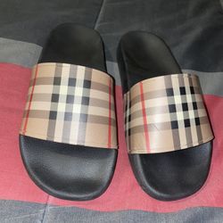 Burberry Slides Size 7W