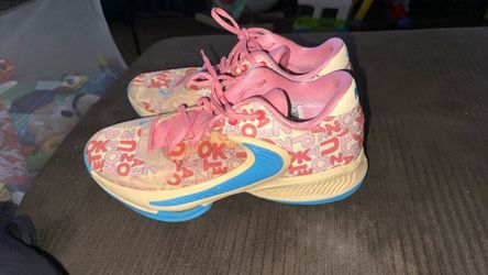 Size 11 Nike Basketball Shoes
