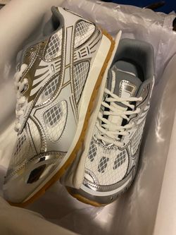 bottega veneta sneakers white and silver