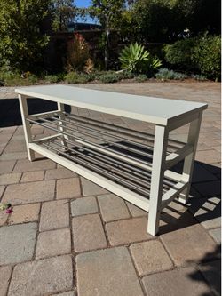 Shoe rack