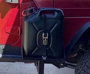 Jeep Fuel Carriers