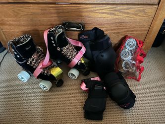 Moxie Panther Roller Skates