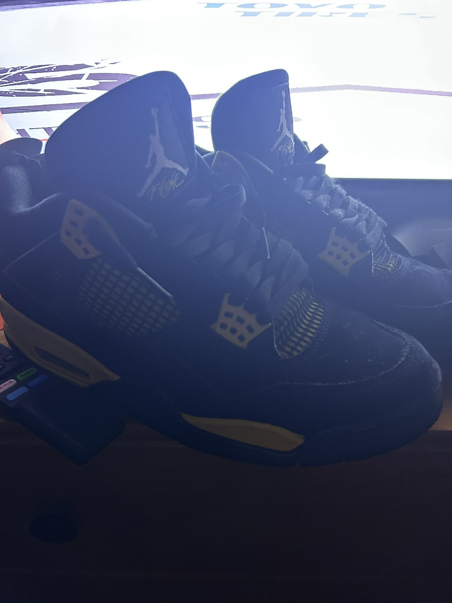 jordan 4 thunders