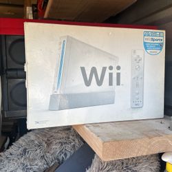 2006 Wii Still In The Box Never Used
