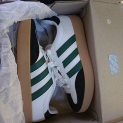 Adidas Size 10 $40