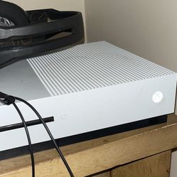 Xbox One S 1Tb