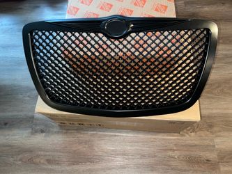 Chrysler 300 Grill 2005