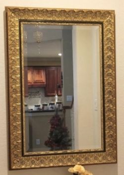Gold Framed Mirror 28” X 40” Excellent Condition And Nice Detail