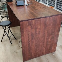 Large Standing Solid Table