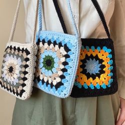 Granny square crochet purse, only white available