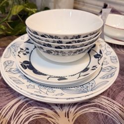 Correlle Dinnerware Set 12 Piece