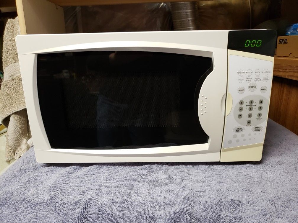 Countertop Microwave Oven